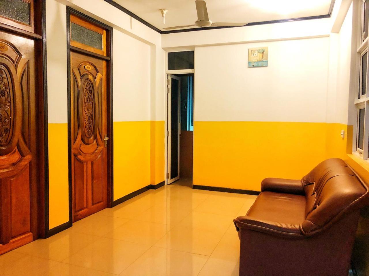 Brize Inn Хулхумале Экстерьер фото